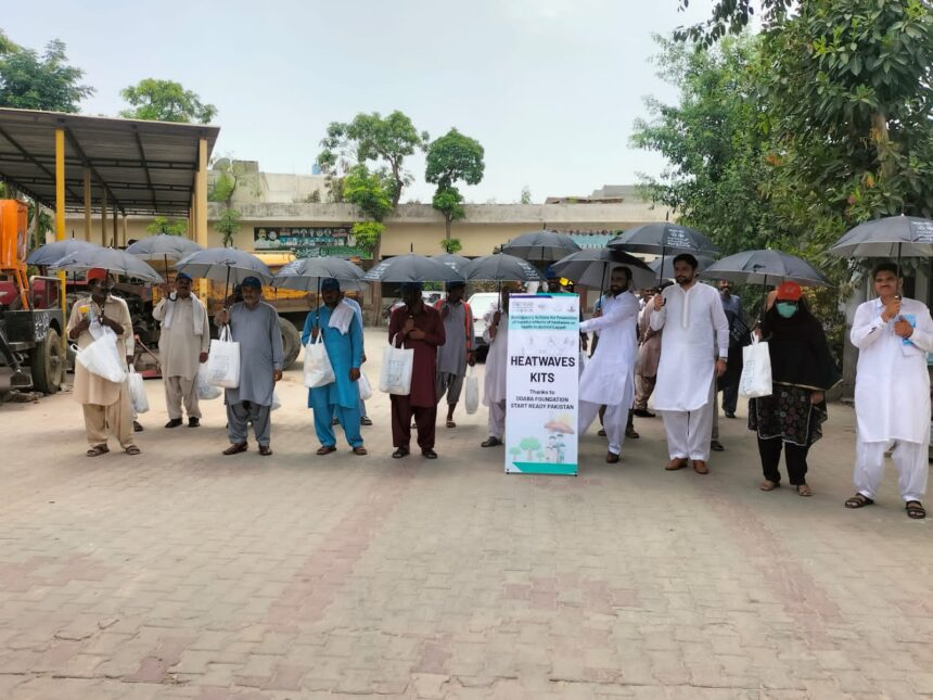 Provision of Heatwave prevention Kits to Municipal Corporation Worker having excessive exposure to sunlight in UHI, printed with messages